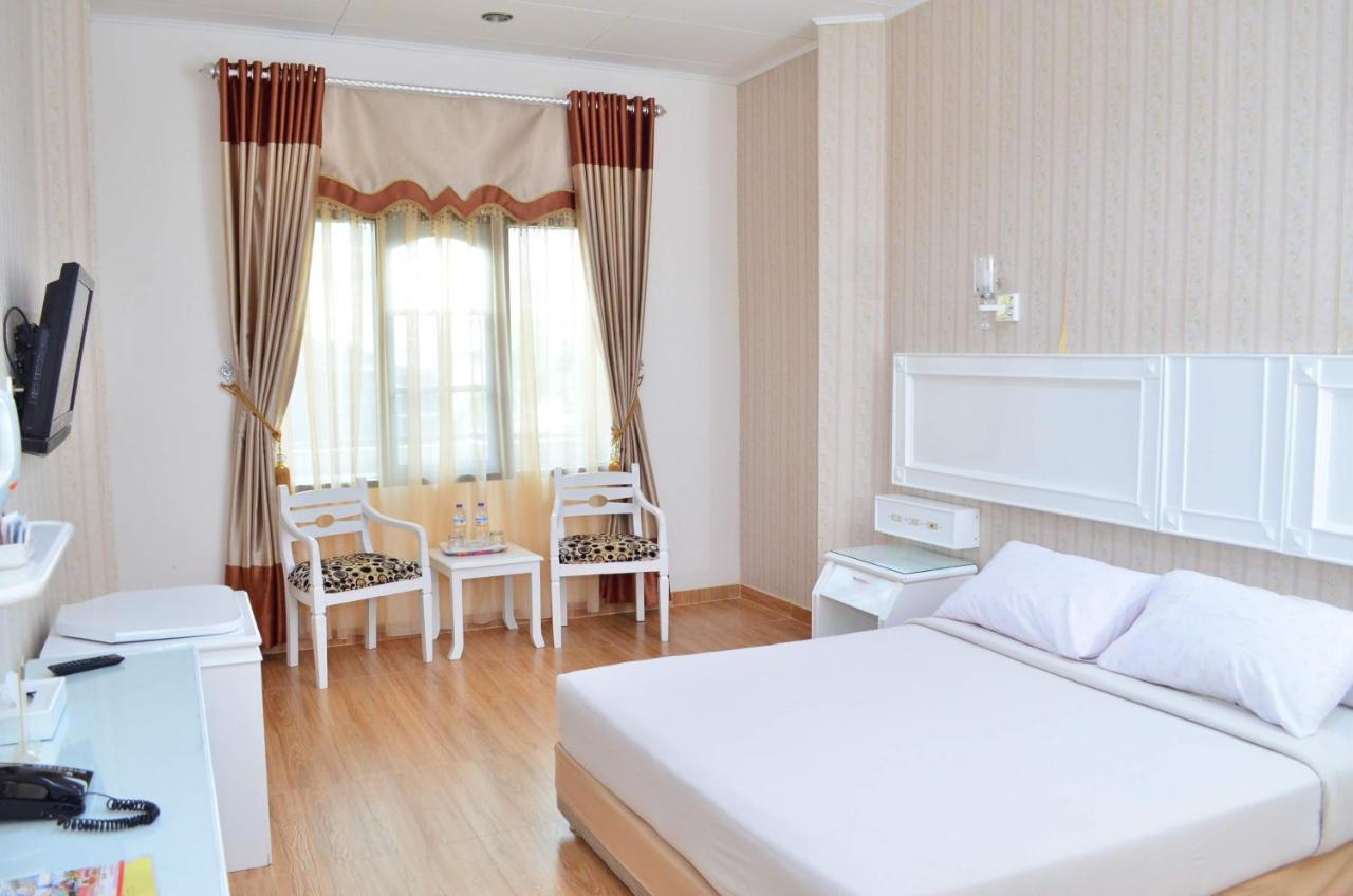 Rauda Hotel Syariah Pekanbaru Ngoại thất bức ảnh